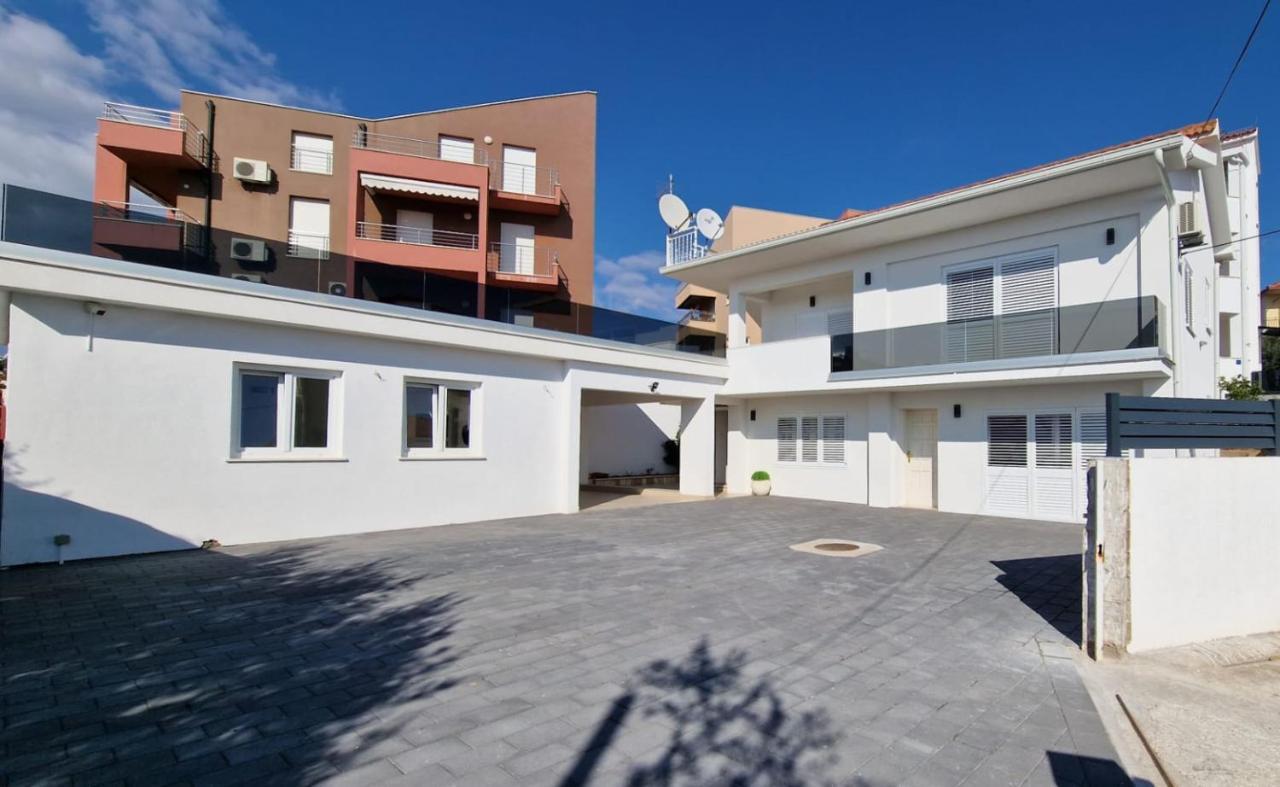 Apartmani- Lastro Trogir Luaran gambar