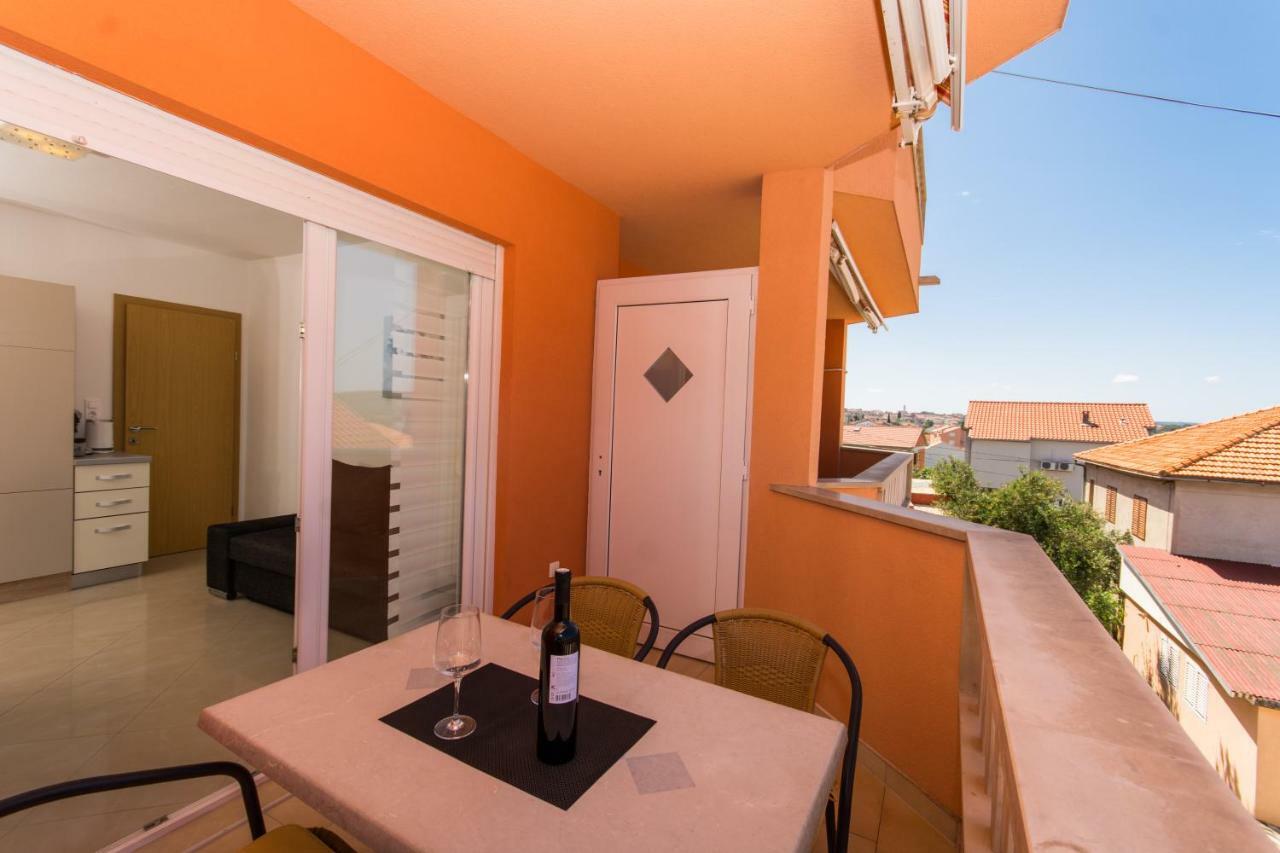 Apartmani- Lastro Trogir Luaran gambar